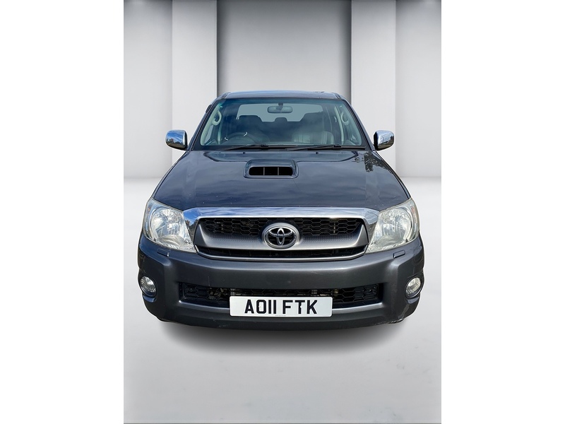 Toyota Hilux 3.0 D-4D Invincible Pickup 4dr Diesel Auto 4WD (227 g/km, 171 bhp) - U72