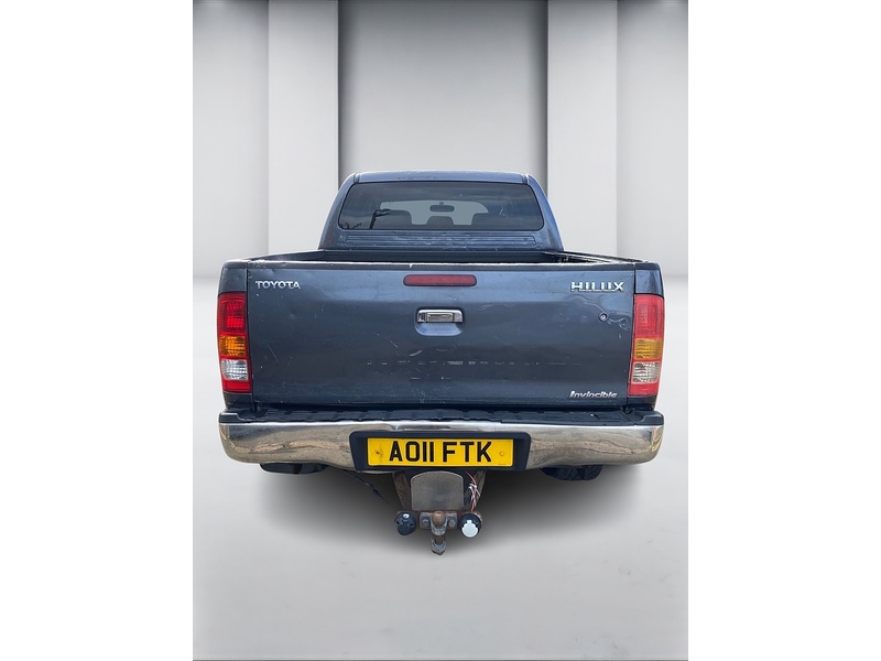 Toyota Hilux 3.0 D-4D Invincible Pickup 4dr Diesel Auto 4WD (227 g/km, 171 bhp) - U72