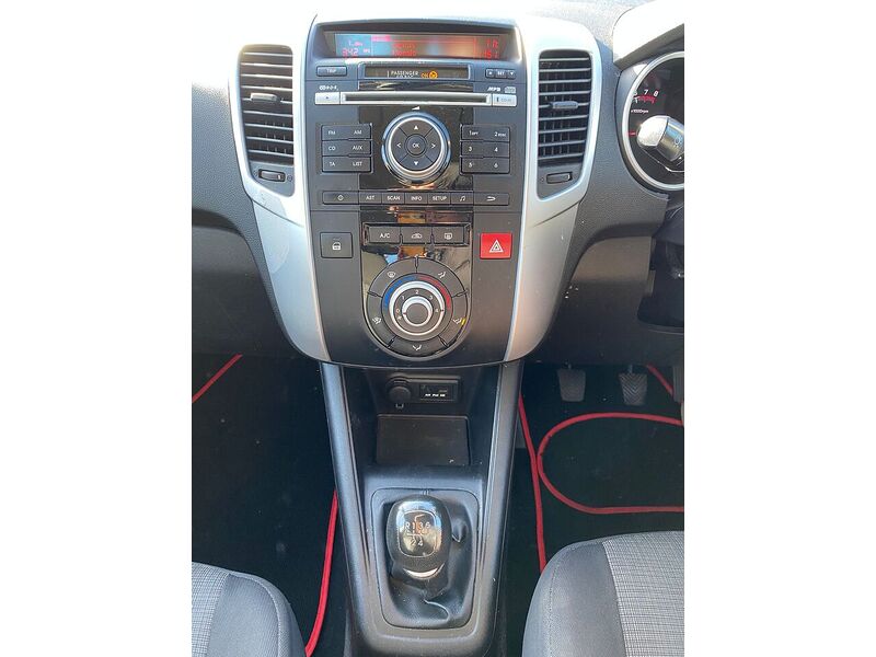 Kia Venga 1.4 1 MPV 5dr Petrol Manual Euro 5 (89 bhp) - U77