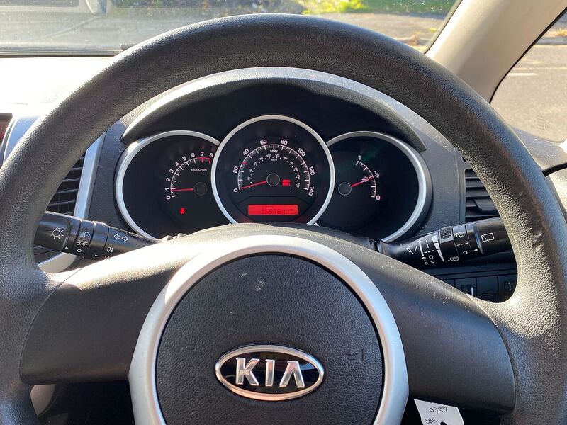 Kia Venga 1.4 1 MPV 5dr Petrol Manual Euro 5 (89 bhp) - U77
