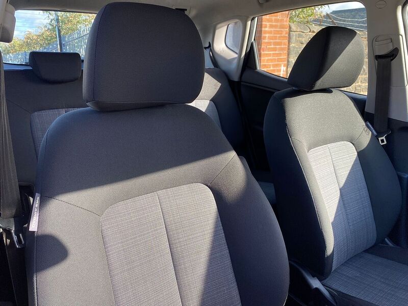 Kia Venga 1.4 1 MPV 5dr Petrol Manual Euro 5 (89 bhp) - U77