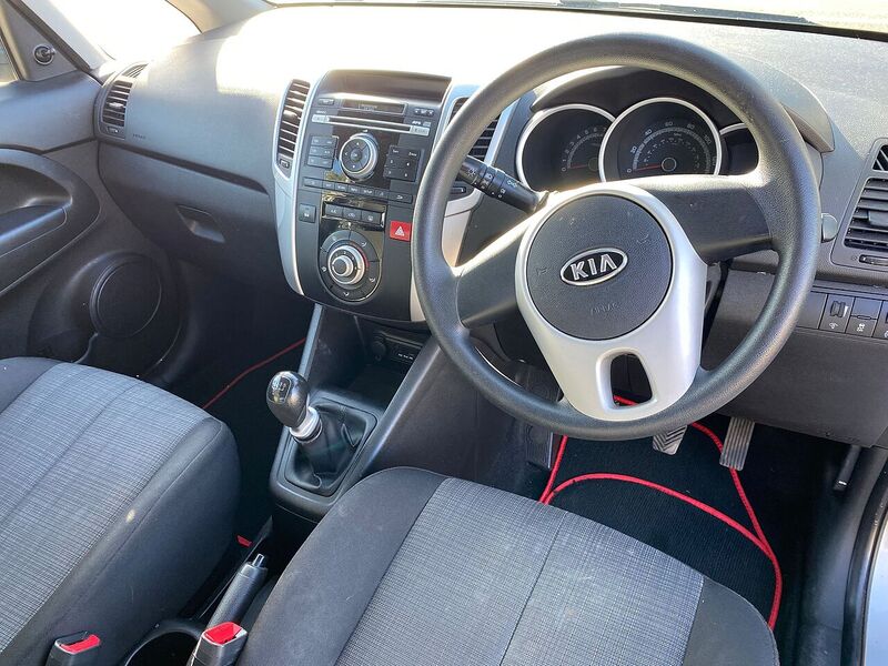 Kia Venga 1.4 1 MPV 5dr Petrol Manual Euro 5 (89 bhp) - U77