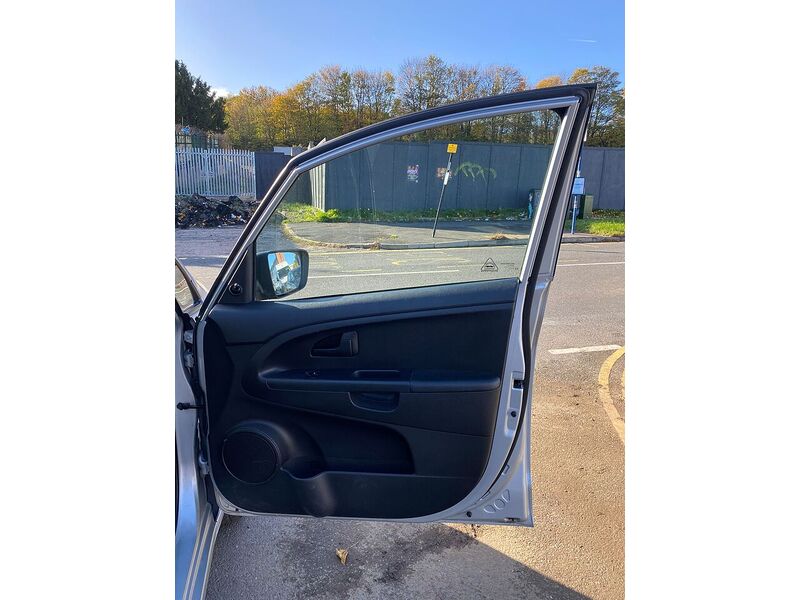 Kia Venga 1.4 1 MPV 5dr Petrol Manual Euro 5 (89 bhp) - U77