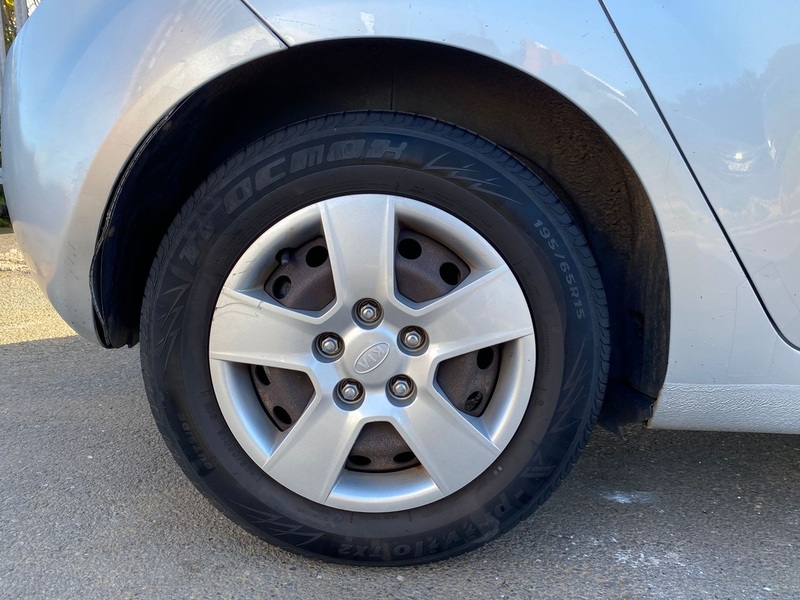 Kia Venga 1.4 1 MPV 5dr Petrol Manual Euro 5 (89 bhp) - U77