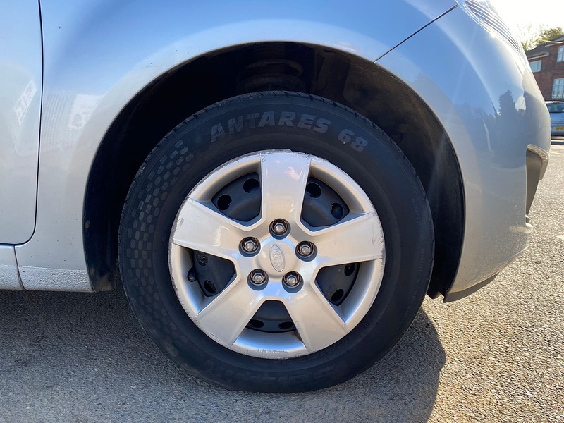 Kia Venga 1.4 1 MPV 5dr Petrol Manual Euro 5 (89 bhp) - U77