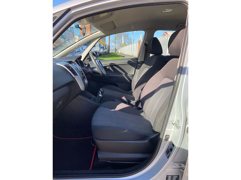 Kia Venga 1.4 1 MPV 5dr Petrol Manual Euro 5 (89 bhp) - U77