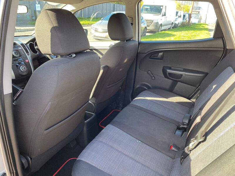 Kia Venga 1.4 1 MPV 5dr Petrol Manual Euro 5 (89 bhp) - U77