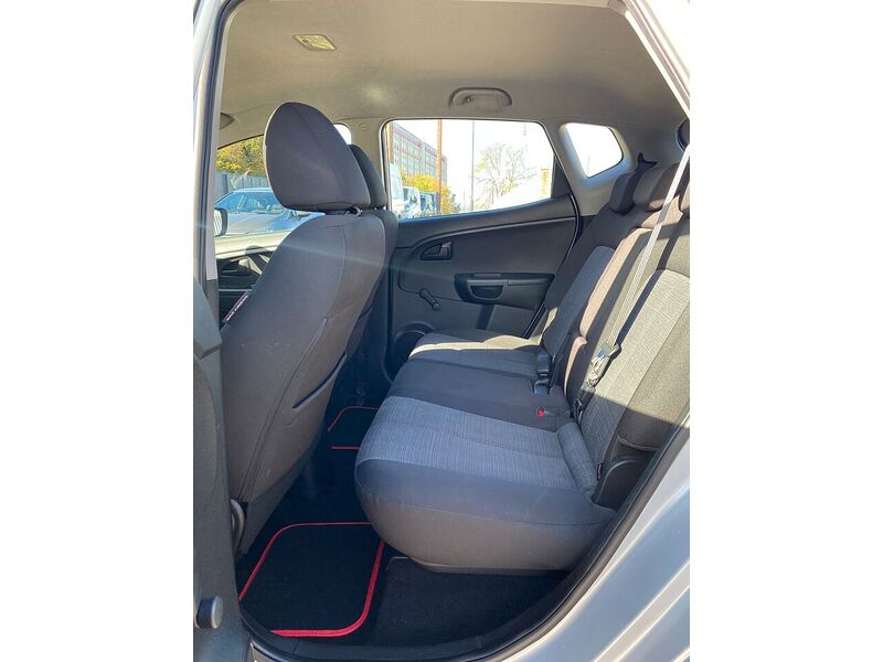 Kia Venga 1.4 1 MPV 5dr Petrol Manual Euro 5 (89 bhp) - U77