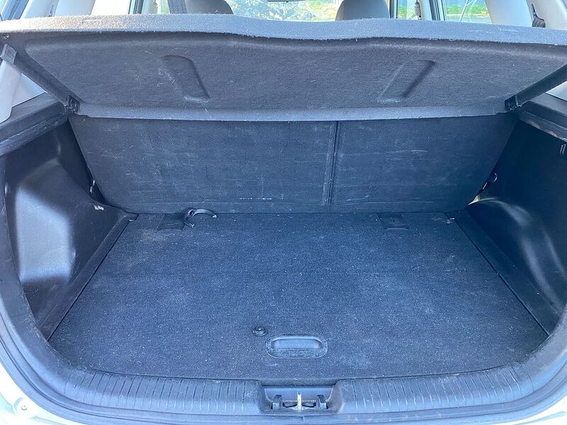 Kia Venga 1.4 1 MPV 5dr Petrol Manual Euro 5 (89 bhp) - U77