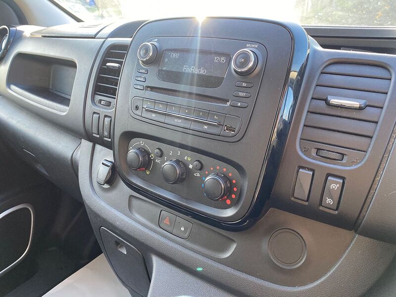 Vauxhall Vivaro 1.6 CDTi 2900 BiTurbo ecoTEC Sportive Crew Van Double Cab 5dr Diesel Manual L1 H1 Euro 6 (s/s) (6 - U78