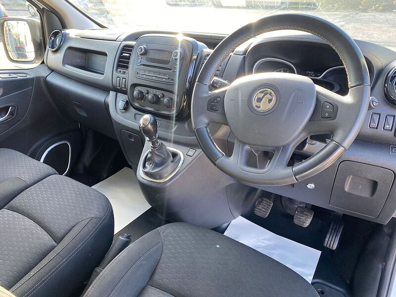 Vauxhall Vivaro 1.6 CDTi 2900 BiTurbo ecoTEC Sportive Crew Van Double Cab 5dr Diesel Manual L1 H1 Euro 6 (s/s) (6 - U78