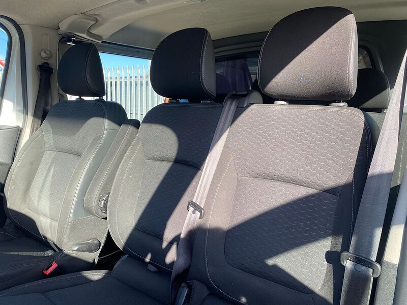 Vauxhall Vivaro 1.6 CDTi 2900 BiTurbo ecoTEC Sportive Crew Van Double Cab 5dr Diesel Manual L1 H1 Euro 6 (s/s) (6 - U78