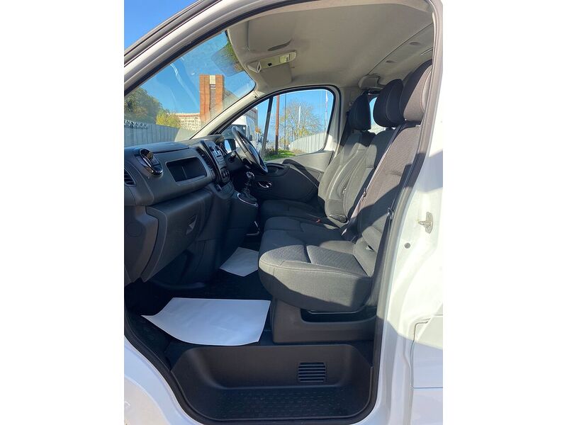 Vauxhall Vivaro 1.6 CDTi 2900 BiTurbo ecoTEC Sportive Crew Van Double Cab 5dr Diesel Manual L1 H1 Euro 6 (s/s) (6 - U78