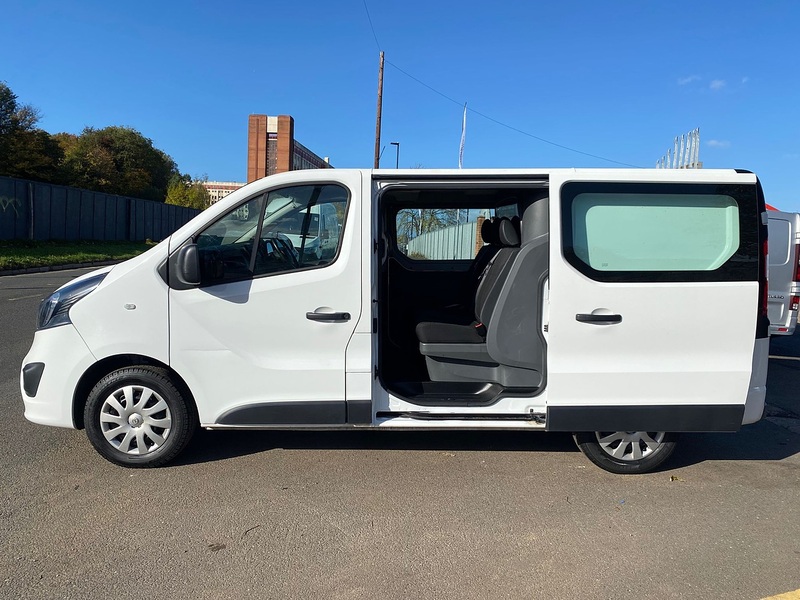 Vauxhall Vivaro 1.6 CDTi 2900 BiTurbo ecoTEC Sportive Crew Van Double Cab 5dr Diesel Manual L1 H1 Euro 6 (s/s) (6 - U78