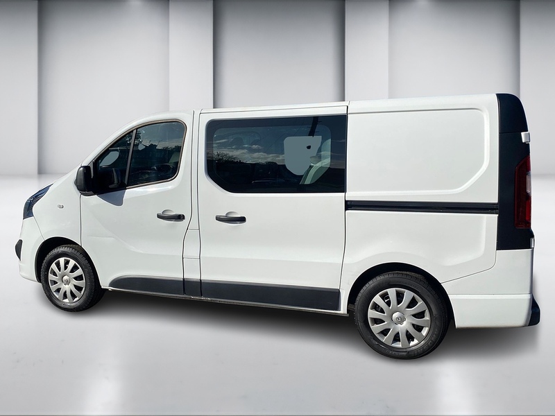 Vauxhall Vivaro 1.6 CDTi 2900 BiTurbo ecoTEC Sportive Crew Van Double Cab 5dr Diesel Manual L1 H1 Euro 6 (s/s) (6 - U78