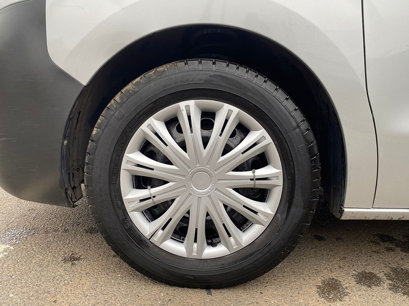 Peugeot Expert 2.0 BlueHDi 1400 Professional Long Panel Van 6dr Diesel Manual LWB Euro 6 (s/s) (120 ps) - U80