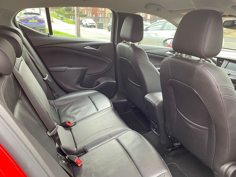 Vauxhall Astra 1.0i Turbo ecoFLEX Elite Hatchback 5dr Petrol Manual Euro 6 (s/s) (105 ps) - U81