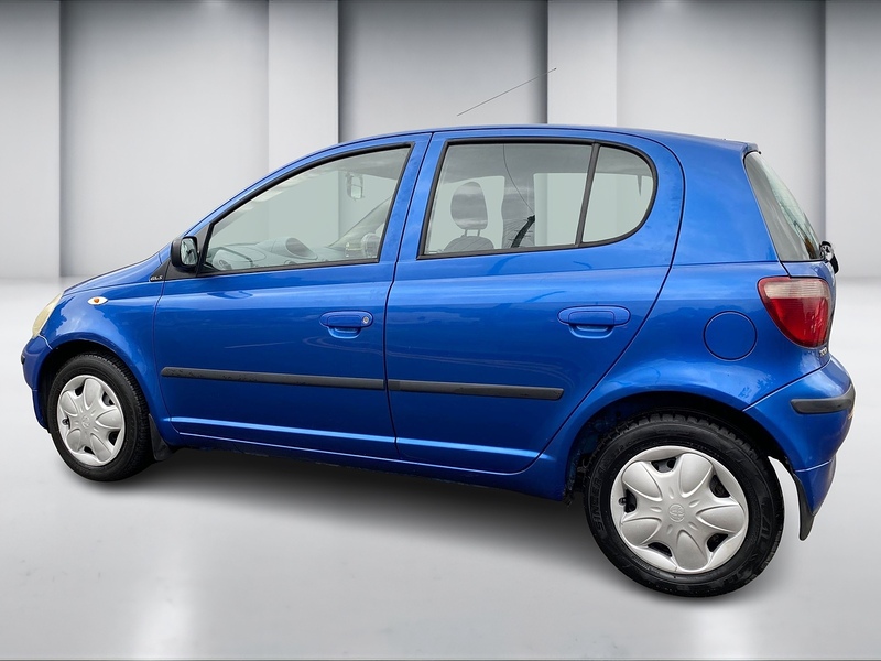 Toyota Yaris 1.0 VVT-i 16v GLS Hatchback 5dr Petrol Manual (137 g/km, 67 bhp) - U82