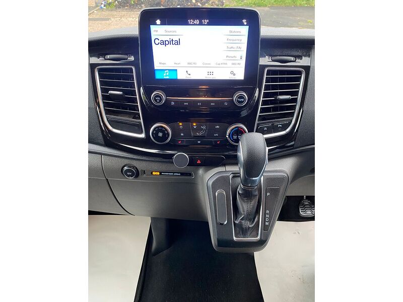 Ford Transit Custom 2.0 300 EcoBlue Limited Crew Van Double Cab 5dr Diesel Auto L2 H1 Euro 6 (s/s) (5 Seat) (130 ps) - U93