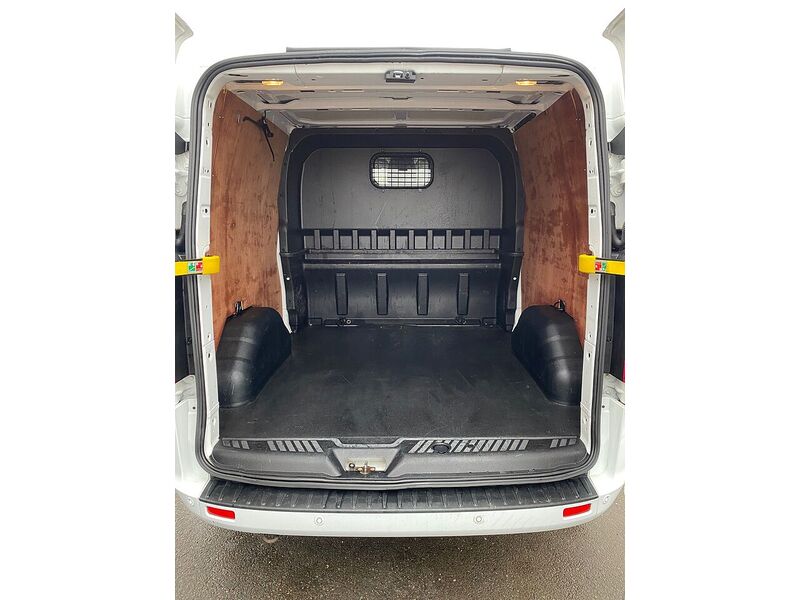 Ford Transit Custom 2.0 300 EcoBlue Limited Crew Van Double Cab 5dr Diesel Auto L2 H1 Euro 6 (s/s) (5 Seat) (130 ps) - U93