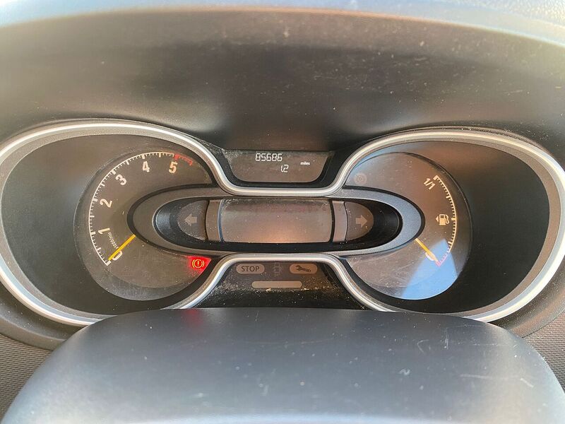 Vauxhall Vivaro 1.6 CDTi 2900 Sportive Panel Van 5dr Diesel Manual L2 H1 Euro 5 (115 ps) - U99