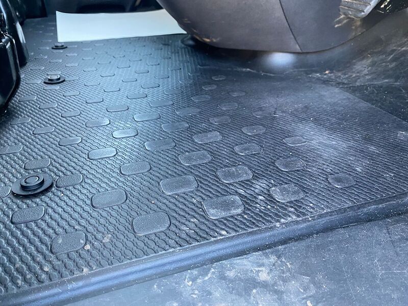 Vauxhall Vivaro 1.6 CDTi 2900 Sportive Panel Van 5dr Diesel Manual L2 H1 Euro 5 (115 ps) - U99