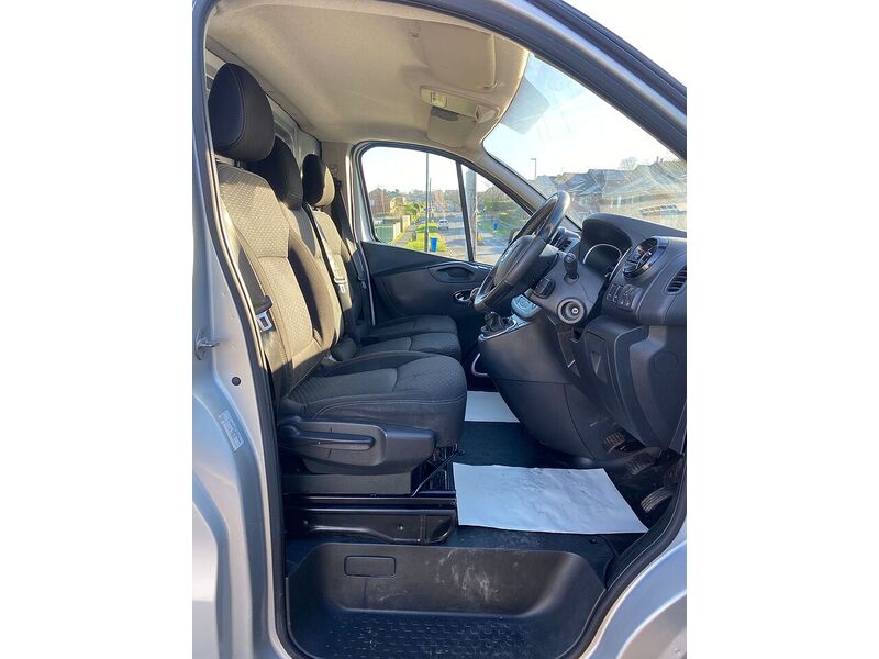 Vauxhall Vivaro 1.6 CDTi 2900 Sportive Panel Van 5dr Diesel Manual L2 H1 Euro 5 (115 ps) - U99