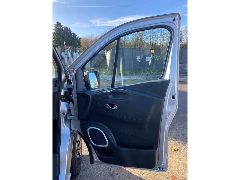 Vauxhall Vivaro 1.6 CDTi 2900 Sportive Panel Van 5dr Diesel Manual L2 H1 Euro 5 (115 ps) - U99