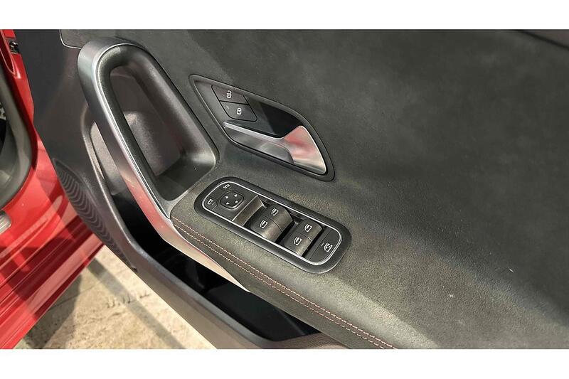 Mercedes-Benz A Class 1.3 A180 AMG Line Hatchback 5dr Petrol 7G-DCT Euro 6 (s/s) (136 ps) - U100