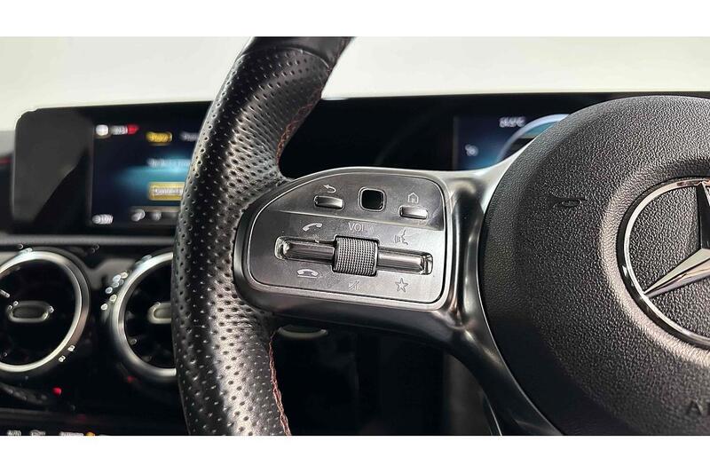 Mercedes-Benz A Class 1.3 A180 AMG Line Hatchback 5dr Petrol 7G-DCT Euro 6 (s/s) (136 ps) - U100