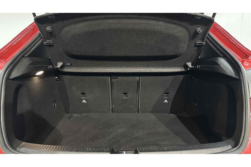 Mercedes-Benz A Class 1.3 A180 AMG Line Hatchback 5dr Petrol 7G-DCT Euro 6 (s/s) (136 ps) - U100