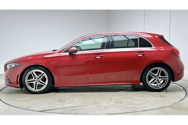 Mercedes-Benz A Class A180 AMG Line - U100