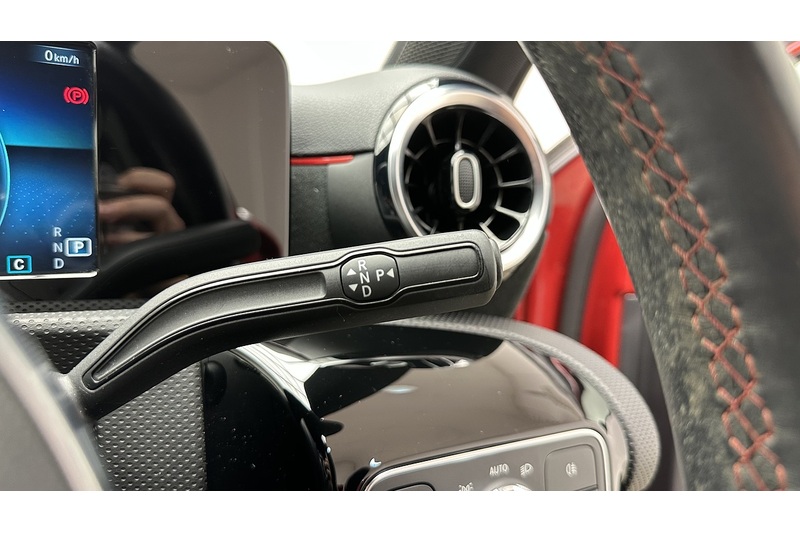 Mercedes-Benz A Class A180 AMG Line - U100