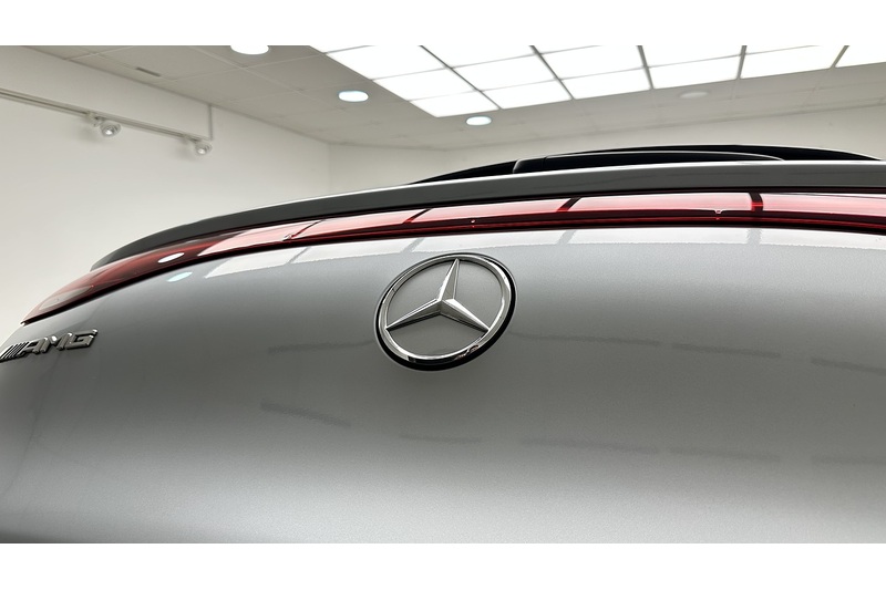 Mercedes-Benz Eqe Amg Eqe 53 4Maticplus Touring Hyperscreen - U103