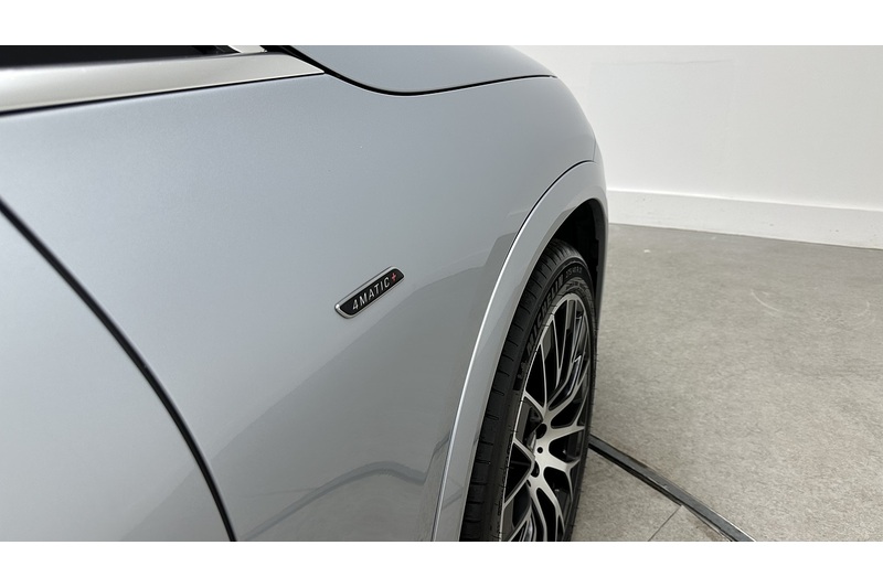 Mercedes-Benz Eqe Amg Eqe 53 4Maticplus Touring Hyperscreen - U103
