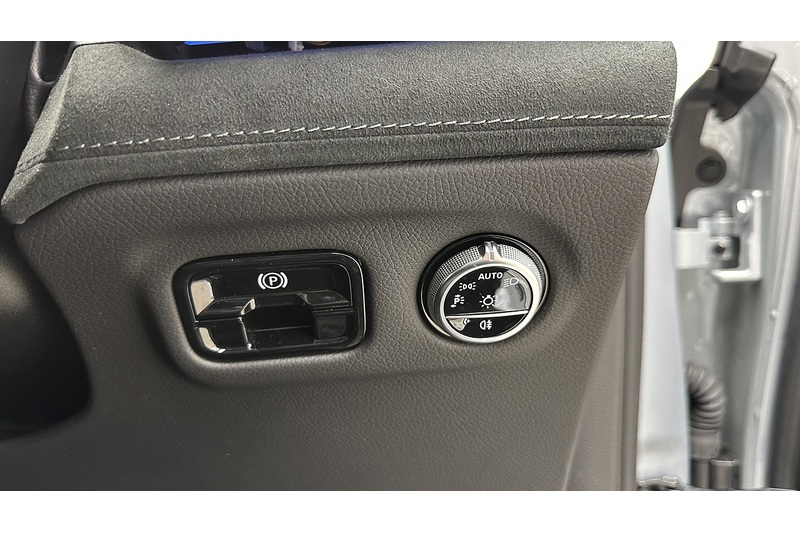Mercedes-Benz Eqe Amg Eqe 53 4Maticplus Touring Hyperscreen - U103