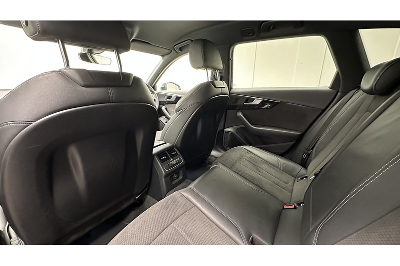 Audi A4 Avant TFSI Black Edition - U1056