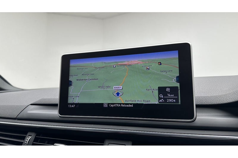 Audi A4 Avant TFSI Black Edition - U1056