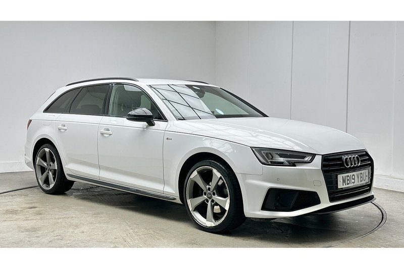 Audi A4 Avant TFSI Black Edition - U1056