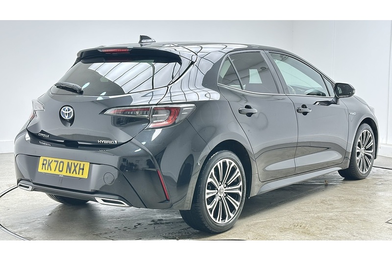 Toyota Corolla VVT-h Design - U1070