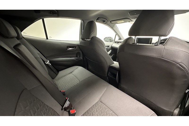 Toyota Corolla VVT-h Design - U1070