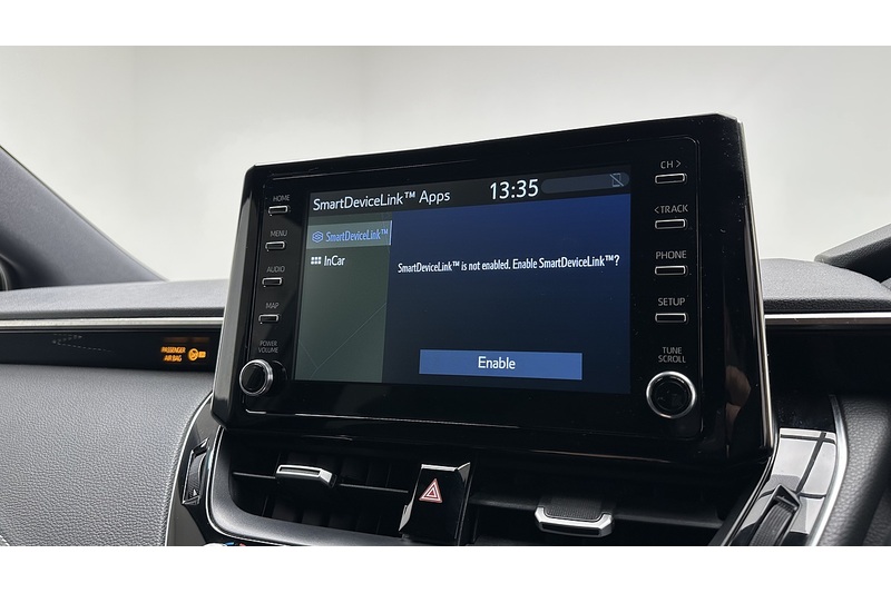 Toyota Corolla VVT-h Design - U1070