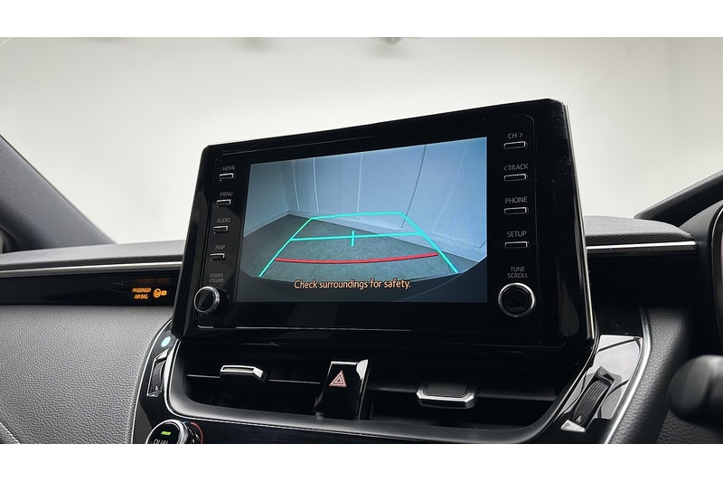 Toyota Corolla VVT-h Design - U1070