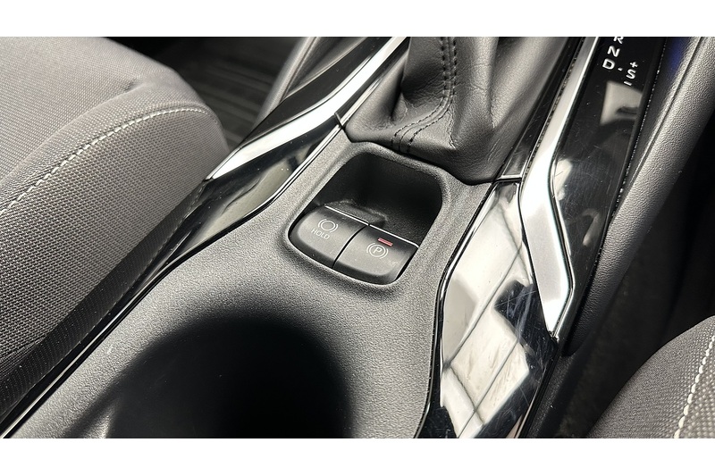 Toyota Corolla VVT-h Design - U1070