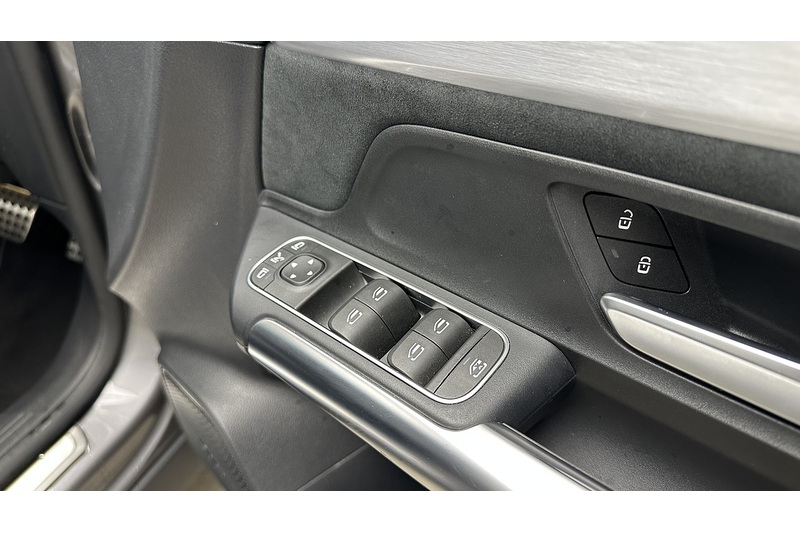 Mercedes-Benz EQA EQA 250 AMG Line - U1077