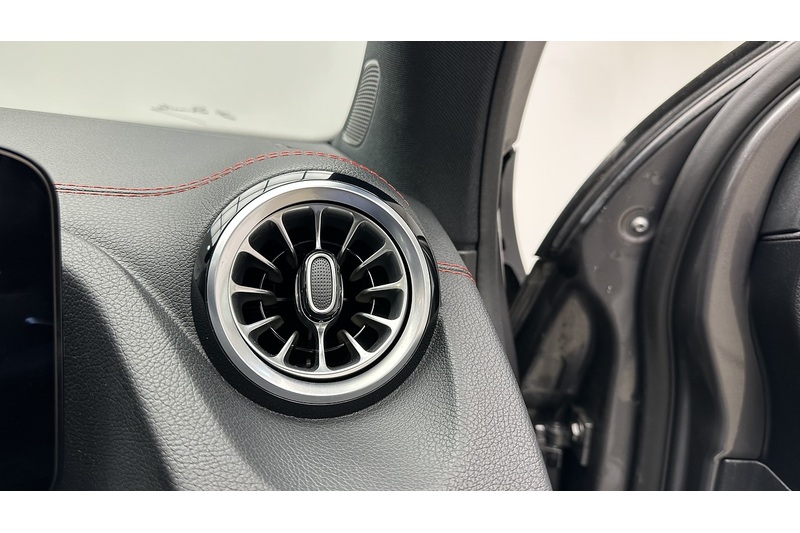 Mercedes-Benz EQA EQA 250 AMG Line - U1077