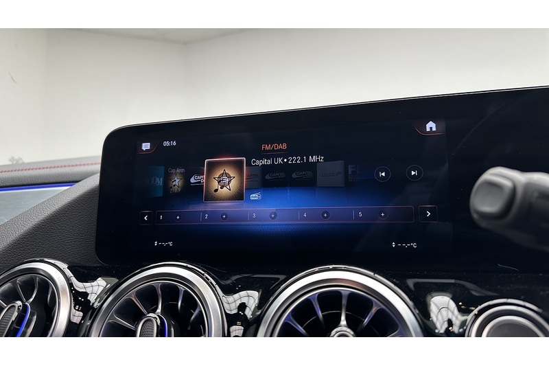 Mercedes-Benz EQA EQA 250 AMG Line - U1077