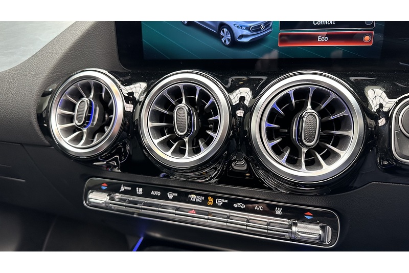 Mercedes-Benz EQA EQA 250 AMG Line - U1077