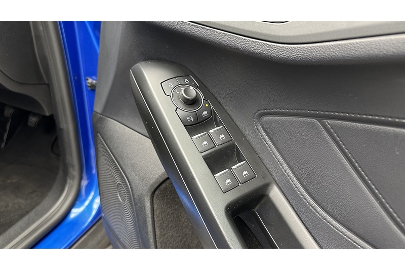 Ford Focus T EcoBoost Titanium - U1103