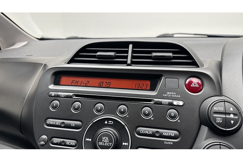 Honda Jazz i-VTEC ES Plus - U1117